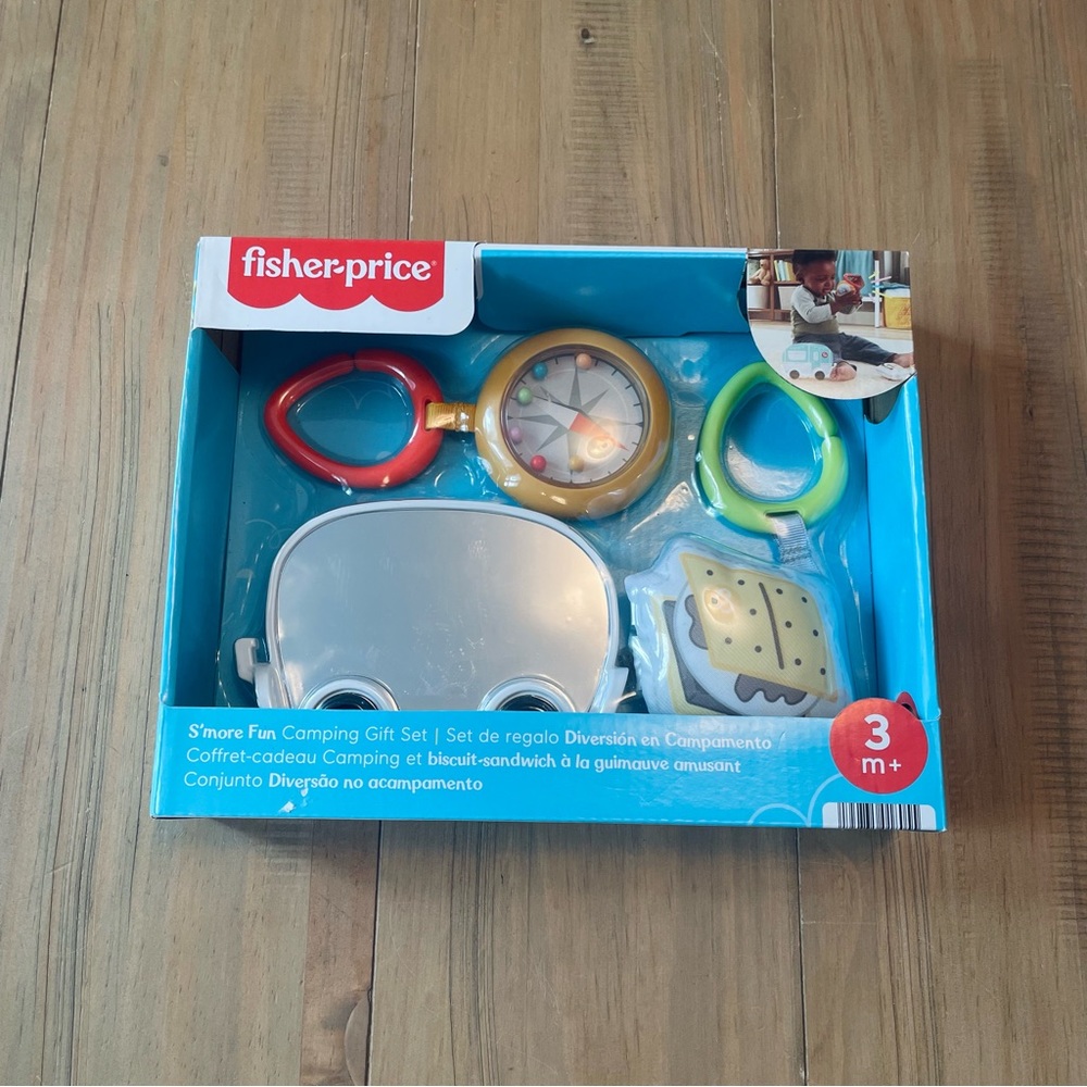Fisher Price S’more Fun Camping Gift Set Baby Toy Play Mirror Sensory